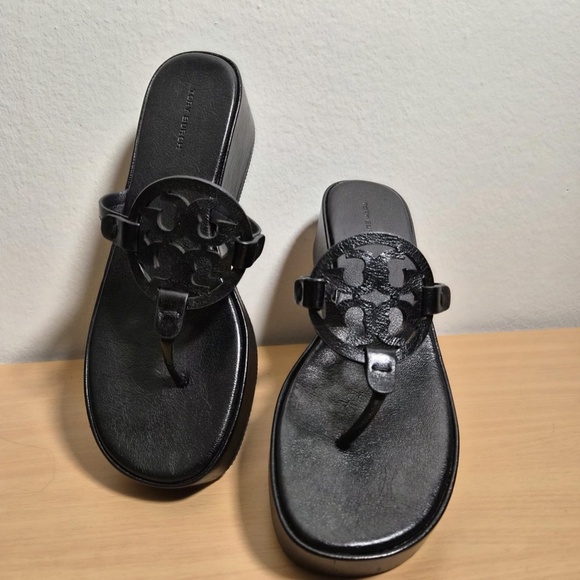 Tory Burch Miller Wedge Leather Sandals Black Excellent Condition US 9.5 - Picture 1 of 8